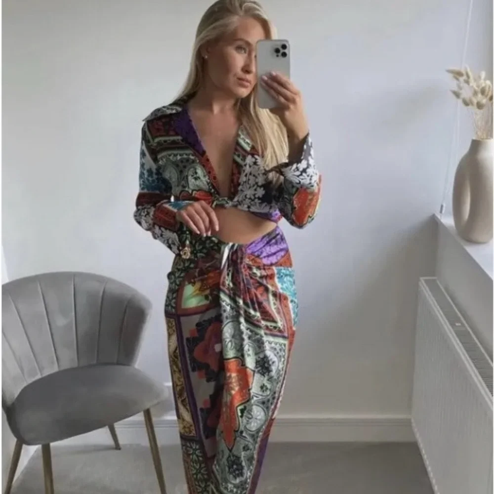 Zara Multicolor Patterned set - Picture 9 of 10